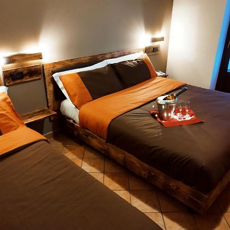 Hotel Altopiano Delle Rocche 로카디메조 외부 사진